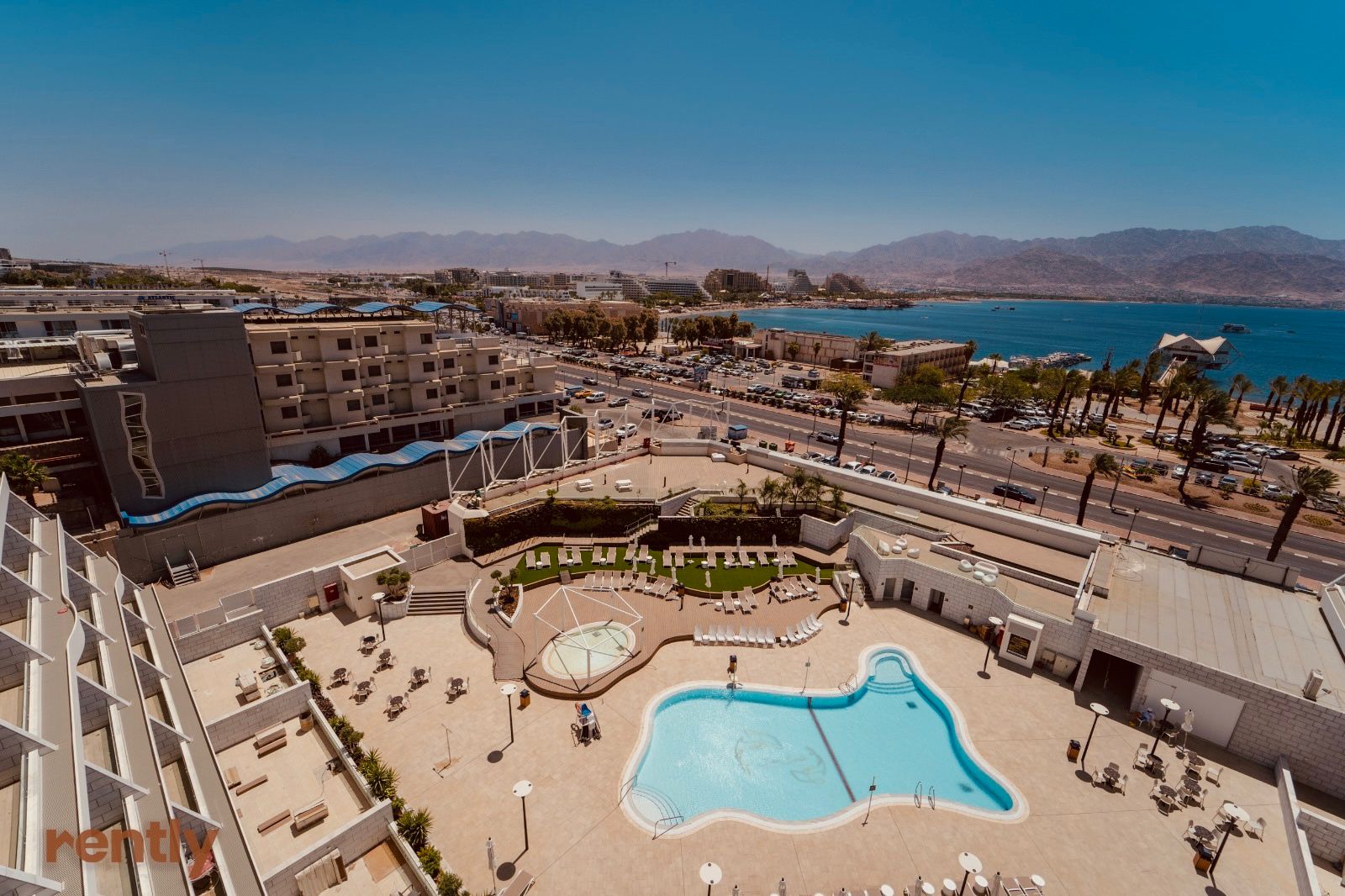 דירות נופש באילת - בריכה